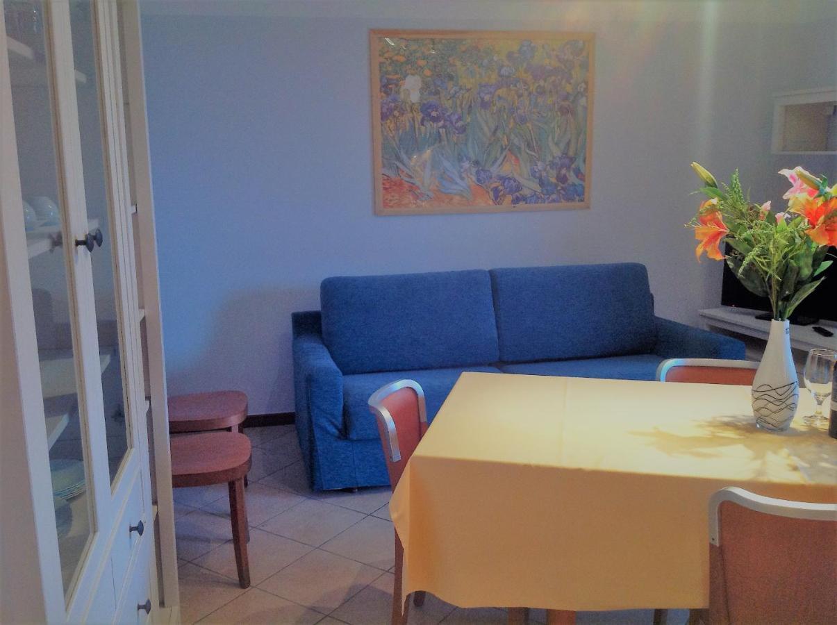 Villaggio Dei Fiori: Family-Friendly Resort with Pools and Buffet Caorle Exterior photo