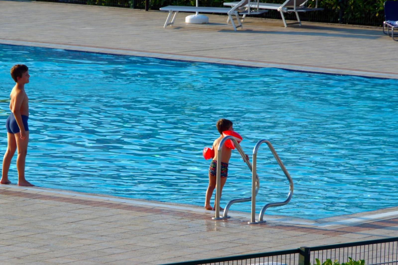 Villaggio Dei Fiori: Family-Friendly Resort with Pools and Buffet Caorle Exterior photo