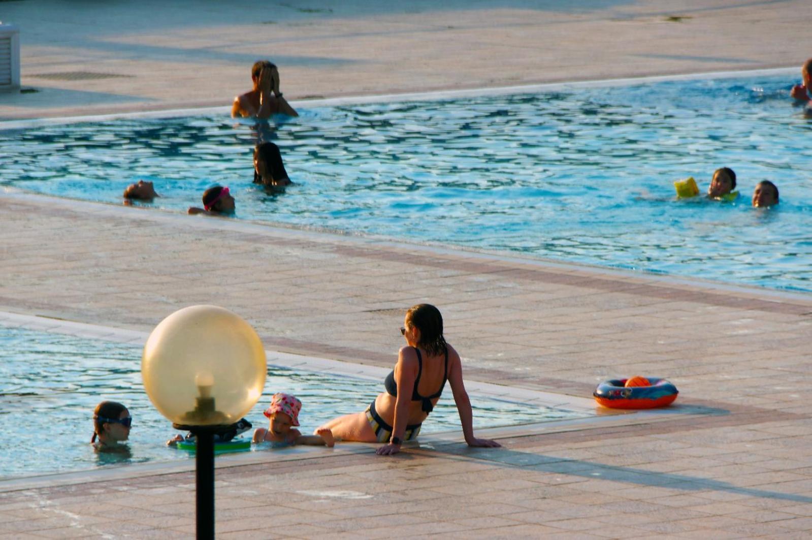 Villaggio Dei Fiori: Family-Friendly Resort with Pools and Buffet Caorle Exterior photo